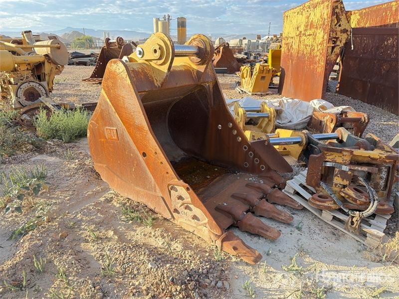 52 in Digging Excavator Bucket Baldes