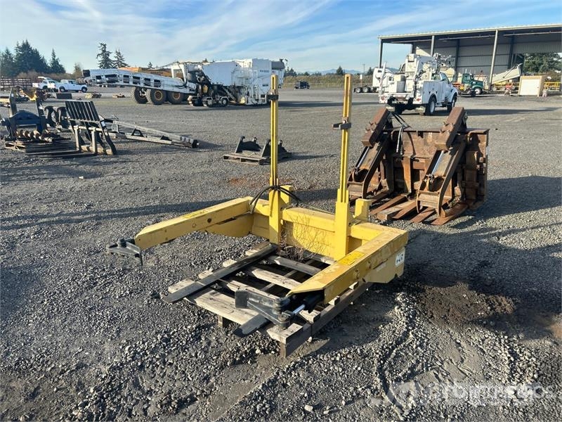  52 in Fork Attachment - Fits Lift master Fourche