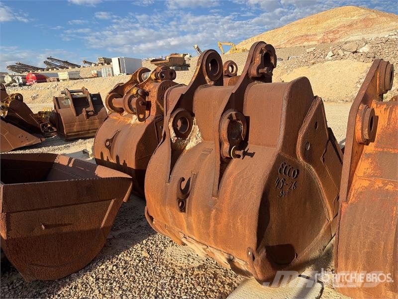 54 in Digging Excavator Bucket Baldes