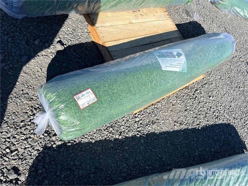 6.6 ft x 49.2 ft Artificial Grass Turf (Unused) Verricelli, paranchi e sollevatori per materiali