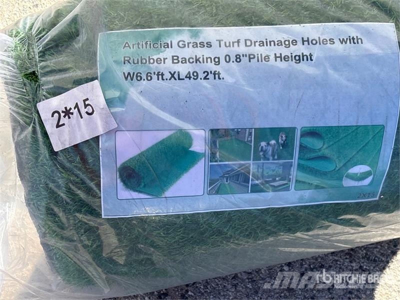 6.6 ft x 49.2 ft Artificial Grass Turf (Unused) Wciągarki, podnośniki i windy towarowe