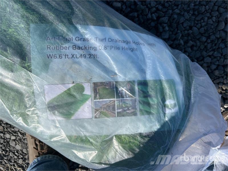6.6 ft x 49.2 ft Artificial Grass Turf (Unused) Verricelli, paranchi e sollevatori per materiali