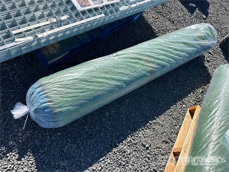 6.6 ft x 49.2 ft Artificial Grass Turf (Unused) Verricelli, paranchi e sollevatori per materiali