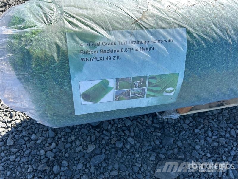  6.6 ft x 49.2 ft Artificial Grass Turf (Unused) المصاعد والرافعات المادية