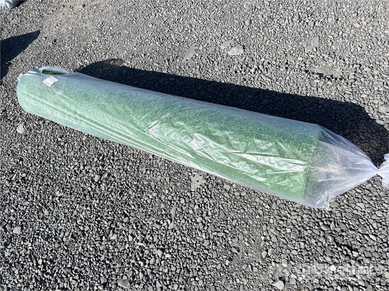 6.6 ft x 49.2 ft Artificial Grass Turf (Unused) Verricelli, paranchi e sollevatori per materiali