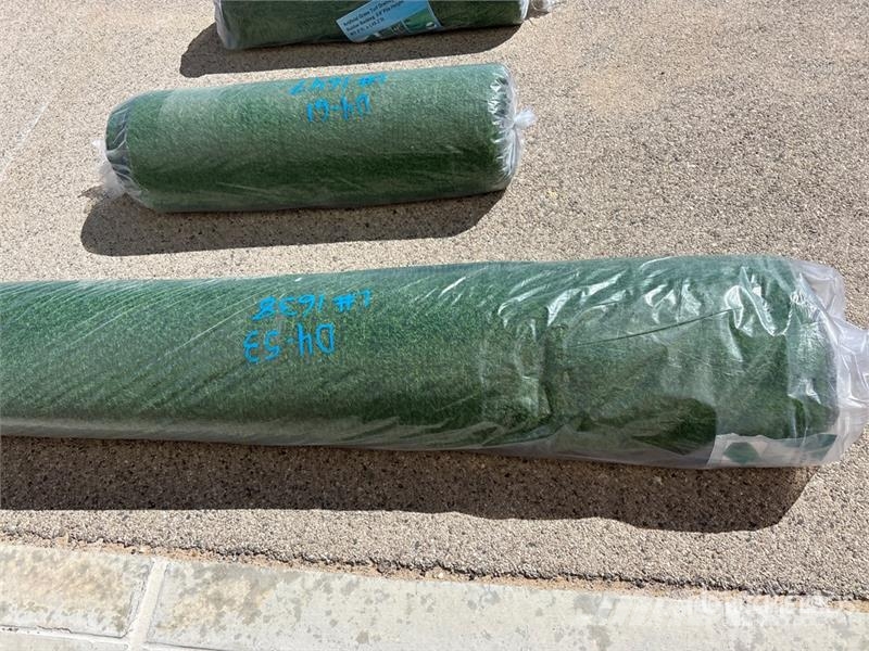 6.6 ft x 49.2 ft Artificial Grass Turf (Unused) Pacēlāji, vinčas un materiālu lifti