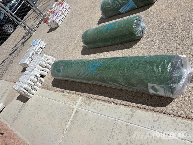 6.6 ft x 49.2 ft Artificial Grass Turf (Unused) Pacēlāji, vinčas un materiālu lifti