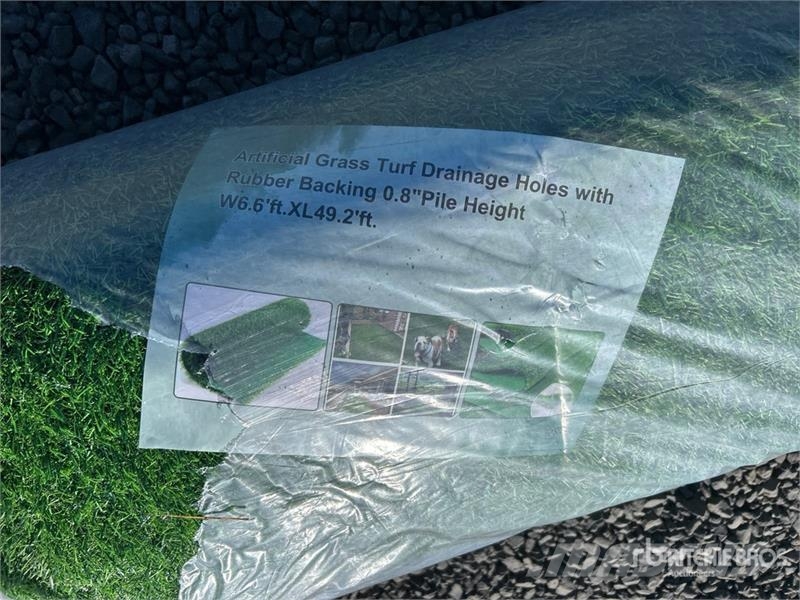  6.6 ft x 49.2 ft Artificial Grass Turf (Unused) المصاعد والرافعات المادية