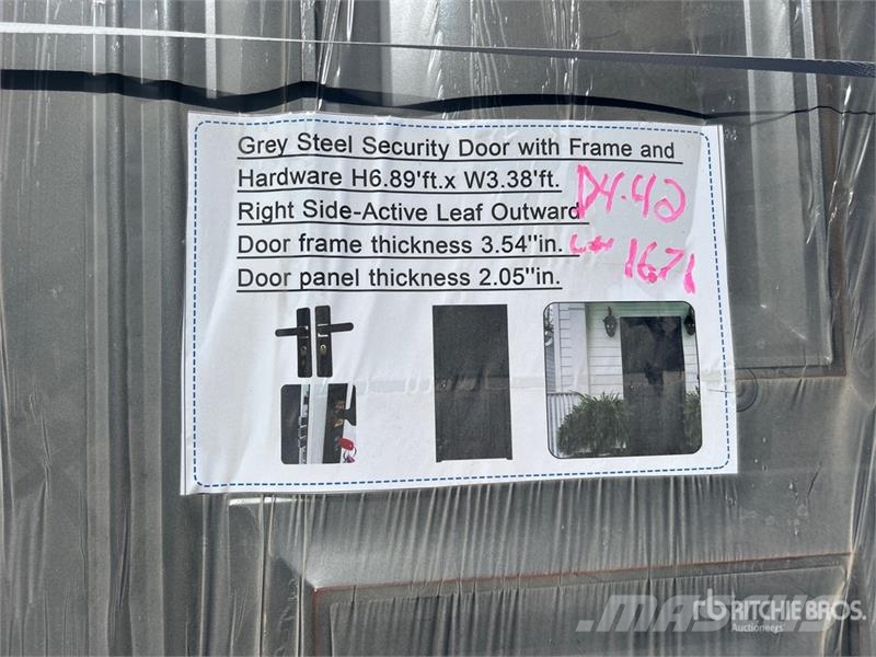 6.89 ft x 3.38 ft Grey Steel Security Door (Unused Talhas, guinchos e elevadores de materiais
