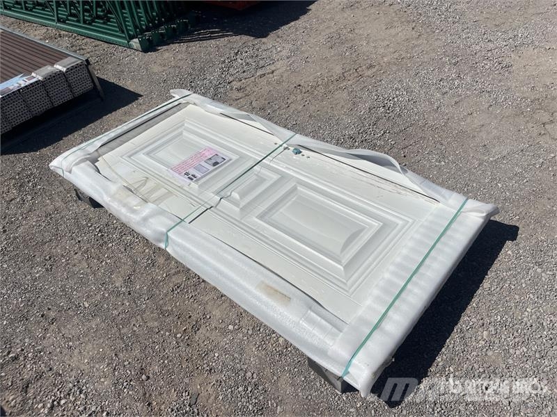  6.89 ft x 3.38 ft White Steel Security Door (Unuse Seilwinden, Bauaufzüge und Lastenaufzüge