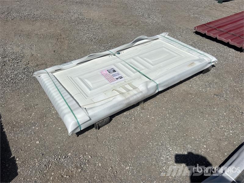  6.89 ft x 3.38 ft White Steel Security Door (Unuse Seilwinden, Bauaufzüge und Lastenaufzüge