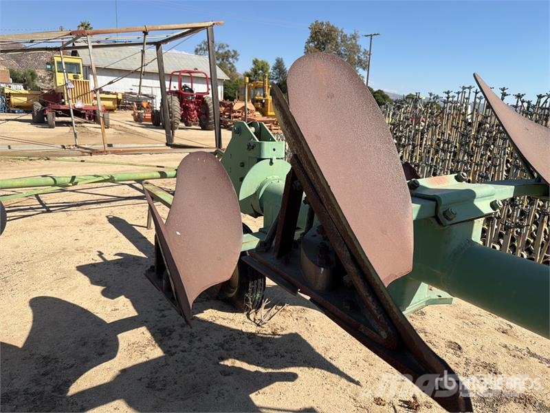  6 ft Reversible Plow Charruas reversíveis