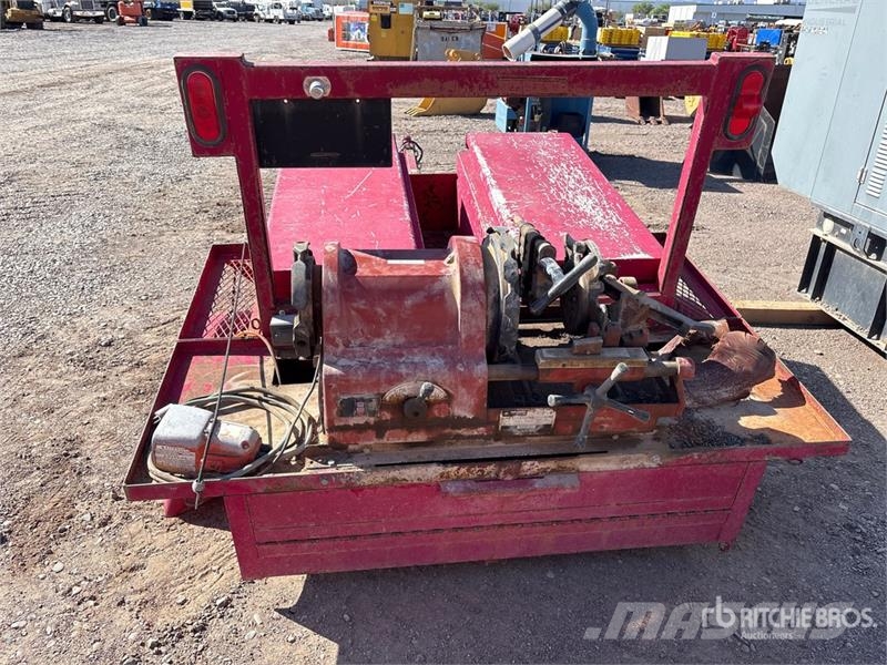  6 ft S/A Electric Pipe Threading Machine Equipment Biltransporter henger