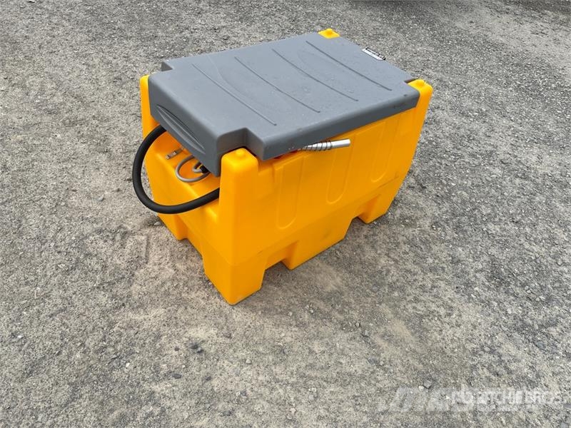 60 gal Poly Diesel Fuel Tank (Unused) 燃料タンクと添加剤用タンク