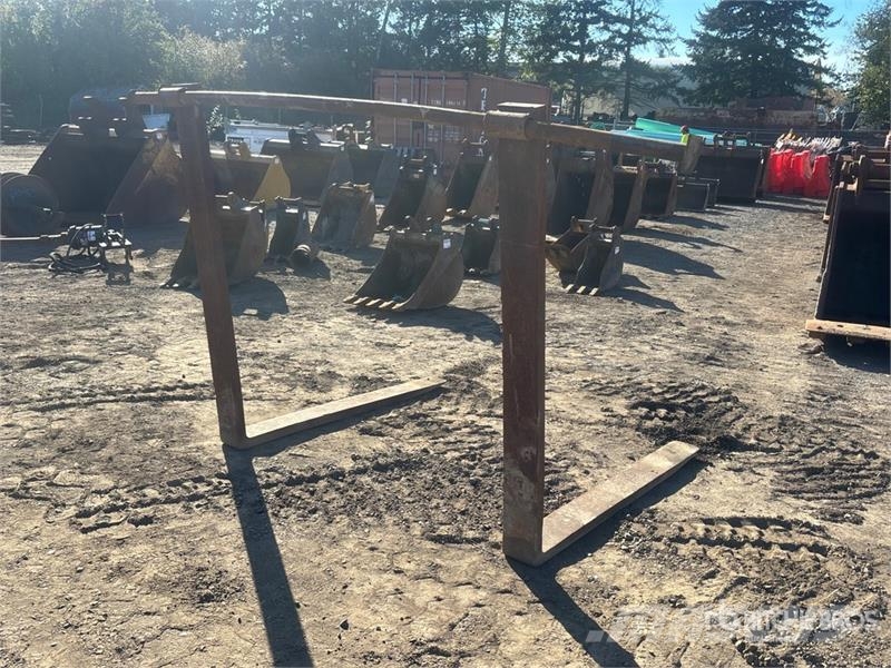 60 in Backhoe Forks Dakšas