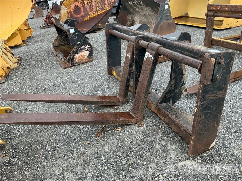  60 in Wheel Loader Forks Fourche