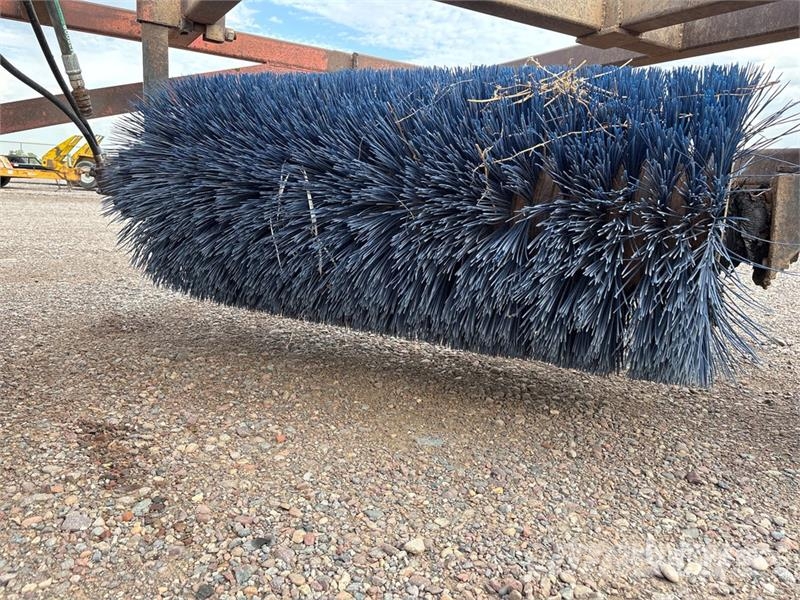 62 in Sweeper Attachment Süpürgeler