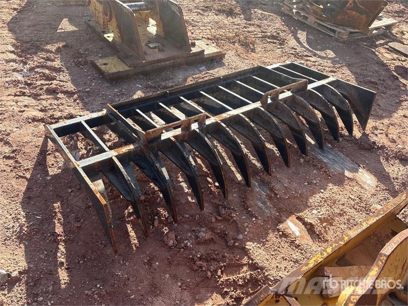  64 in Skid Steer Root Rake Rastrilladoras y rastrilladoras giratorias