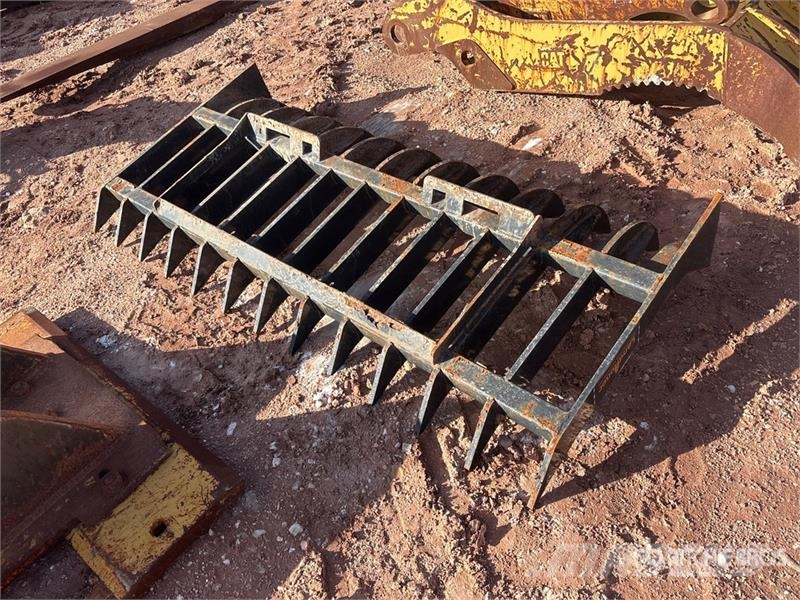  64 in Skid Steer Root Rake Rastrilladoras y rastrilladoras giratorias