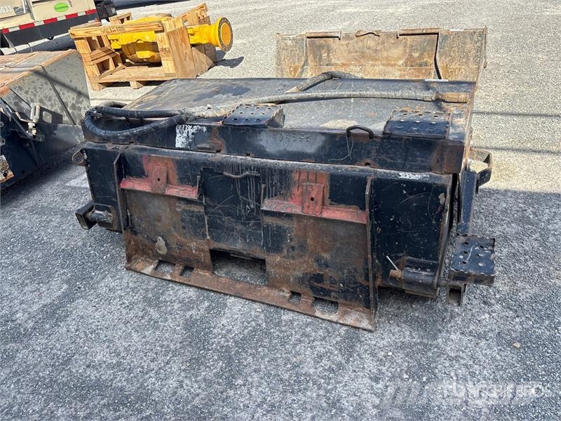  65 in Skid Steer Sweeper Escovas