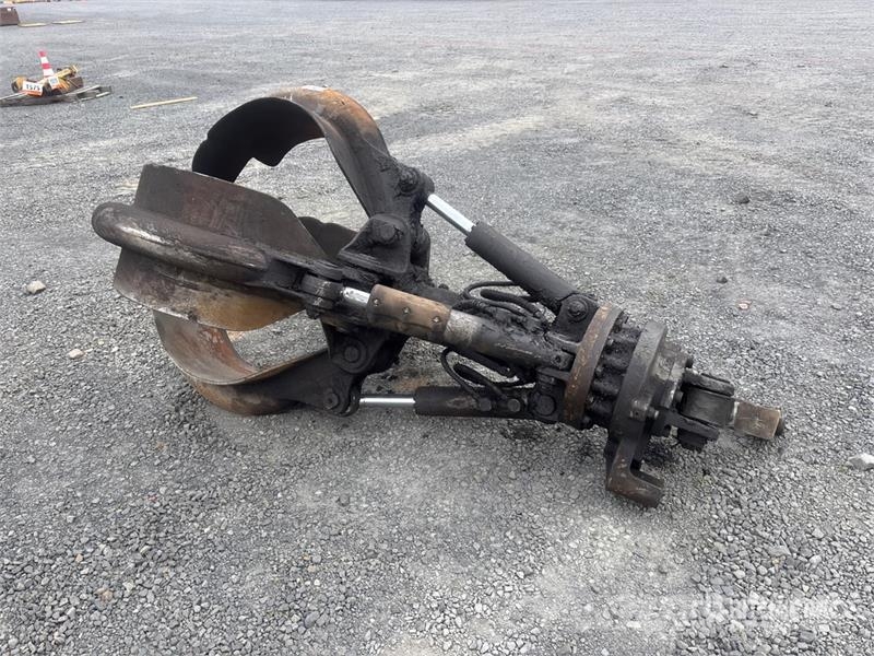 66 in Demolition Grapple Garras