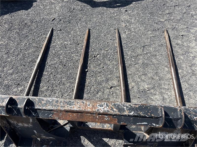  66 in Skid Steer Bale Spear 其他组件