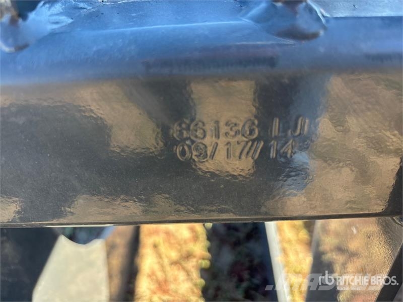 66 in Skid Steer Grapple 兩爪吊夾