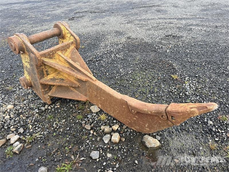  68 in Excavator Ripper - Fits Cat 345/349 Escarificadoras