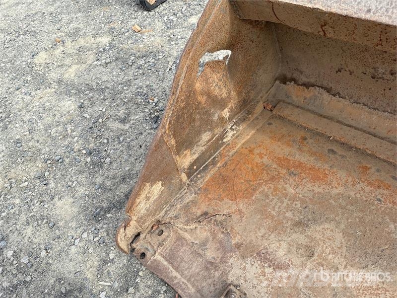 68 in General Purpose Skid Steer Bucket Łyżki do ładowarek