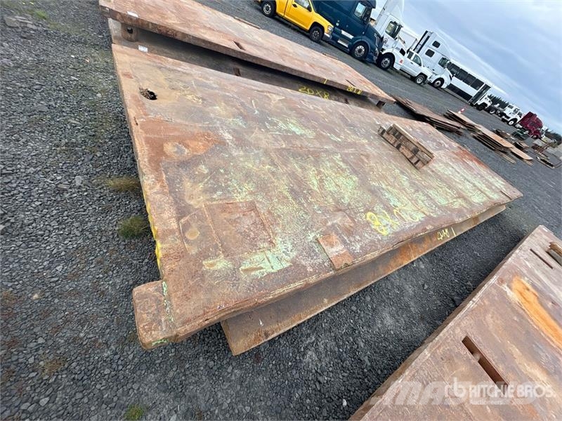  7 ft 9 in x 19 ft 11.5 in (4 in Wall) Trench Shiel Rezervni delovi i oprema za bušenje