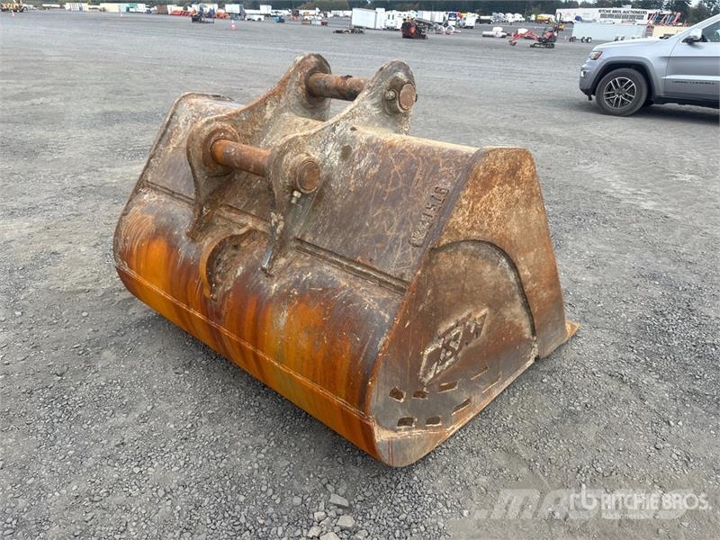72 in Cleanup Excavator Bucket - Fits John Deere 3 Łyżki do ładowarek