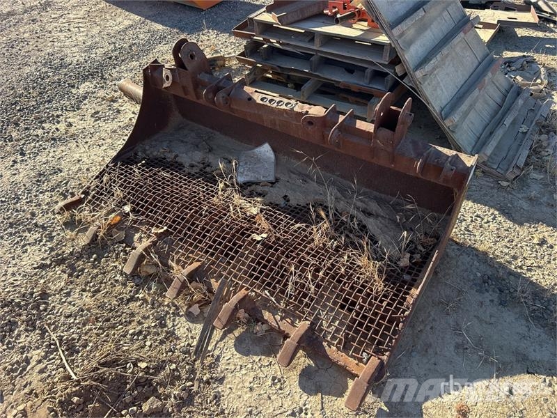  72 in Skeleton Bucket Skovle