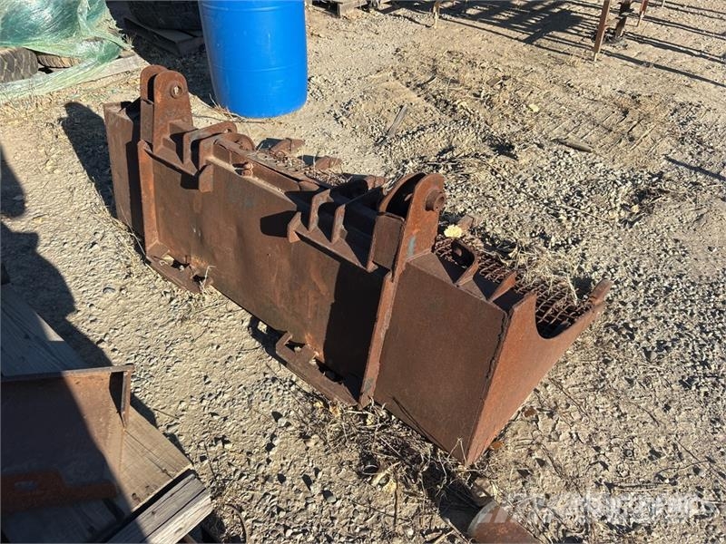  72 in Skeleton Skid Steer Bucket Buckets