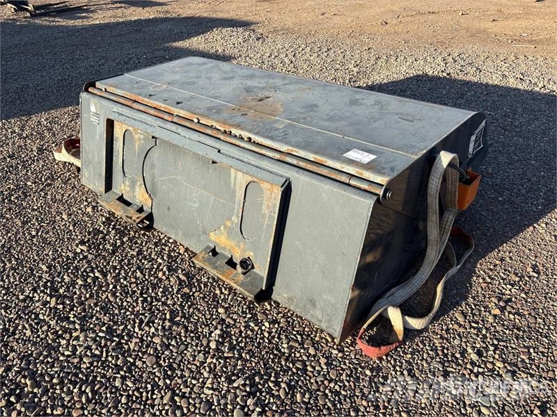  72 in Skid Steer Broom Bürsten