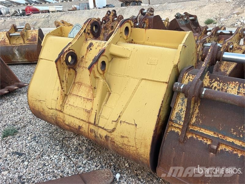  74 in Digging Excavator Bucket Baldes