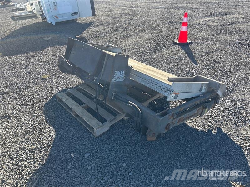 79 in Lift Gate Autres accessoires et composants