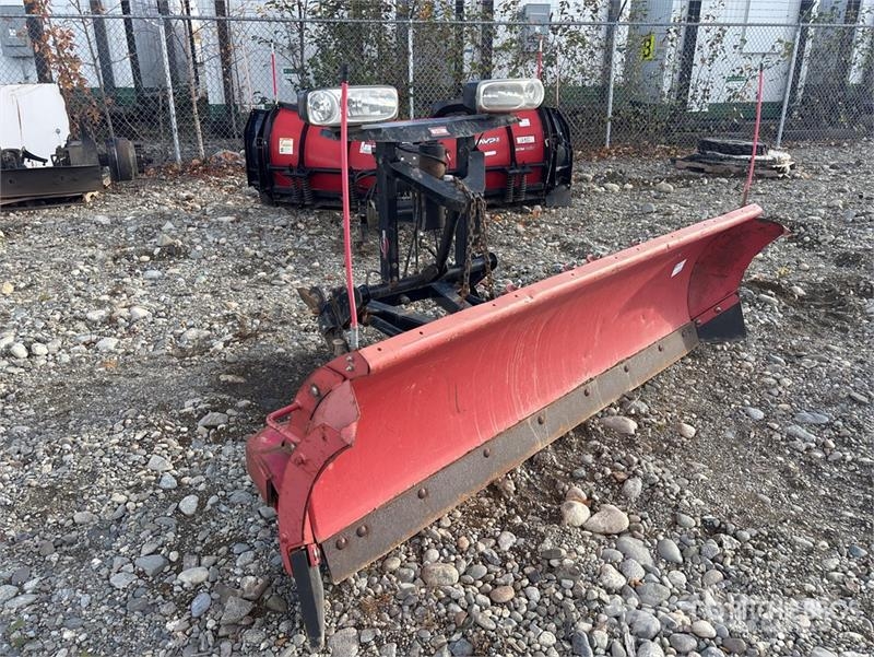 8 ft 1 Way Snow Plow 刮雪板和犁