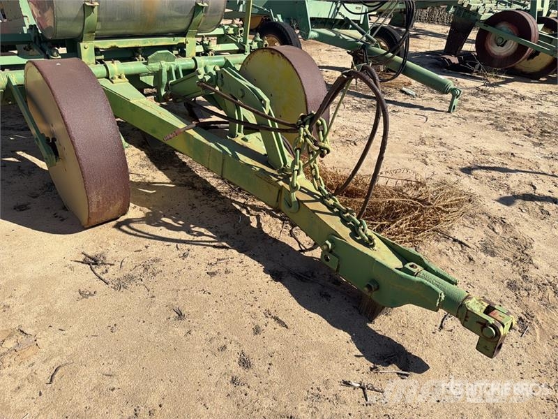 8 ft 5 Shank Ripper Other tillage machines and accessories