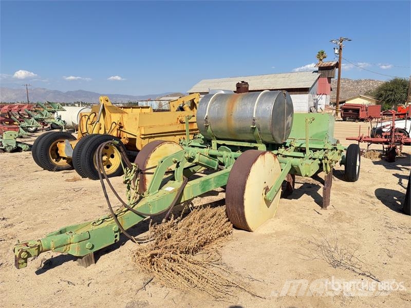 8 ft 5 Shank Ripper Other tillage machines and accessories