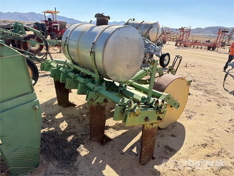 8 ft 5 Shank Ripper Other tillage machines and accessories