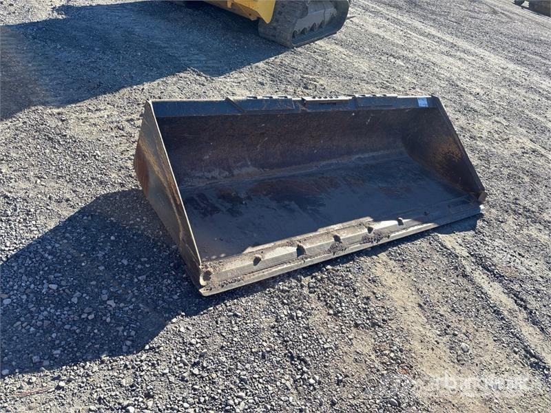  84 in General Purpose Skid Steer Bucket Skovle