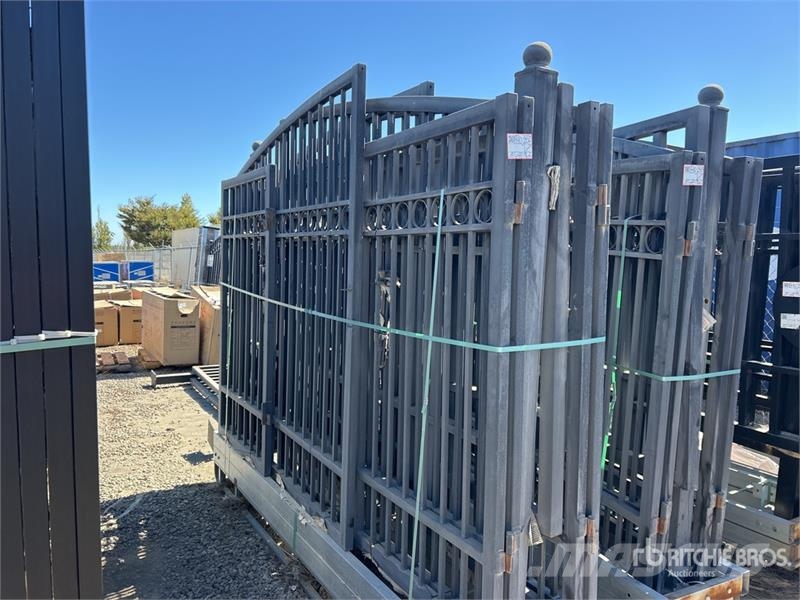 9 ft 7 in x 6 ft 11 in Driveway Gate Lauksaimniecība- Citi
