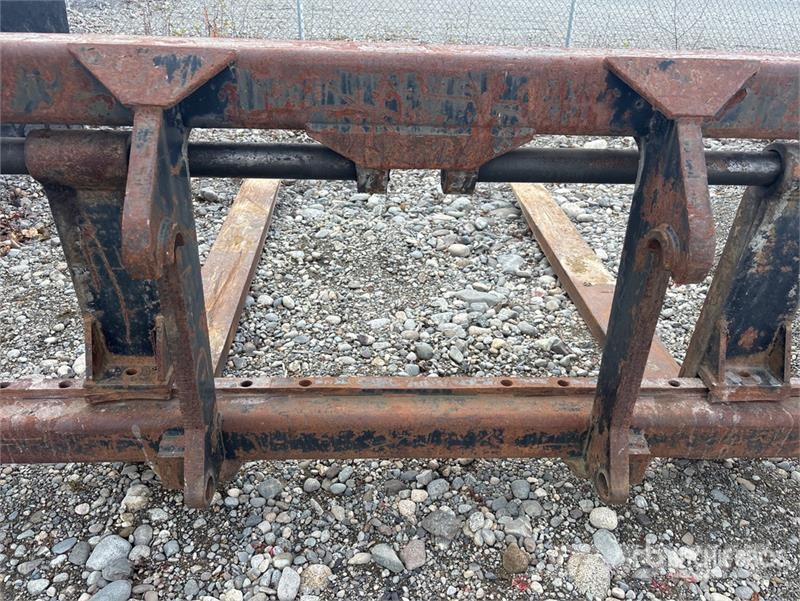 94 in Q/C Wheel Loader Forks - Fits Volvo شوكات