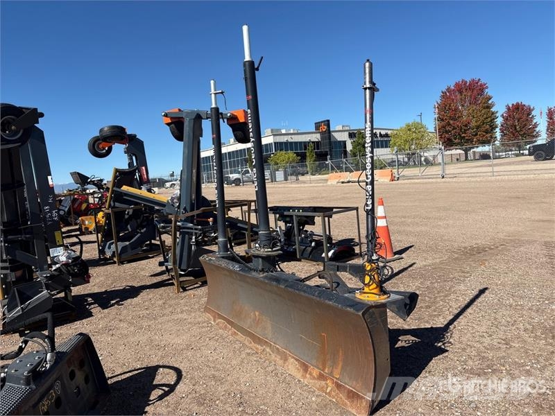 96 in PAT Skid Steer Dozer ブレード