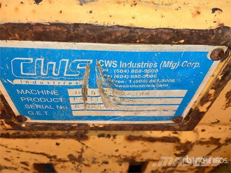 96 in Wheel Loader Forks - Fits John Deere 624J Garfos