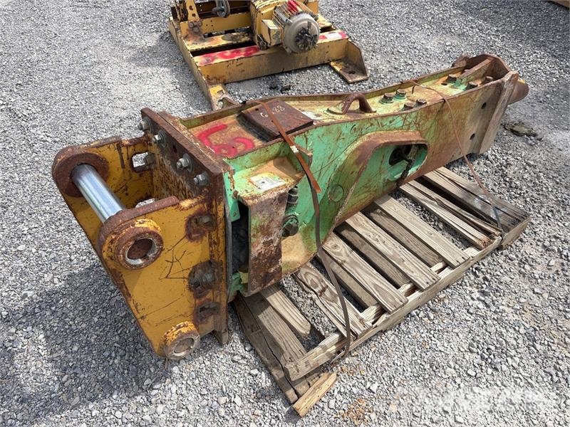 98 in Hydraulic Breaker Hammers / Breakers