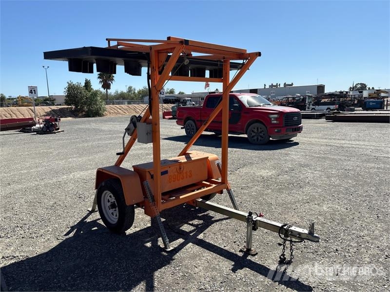 Addco AB25-10 Arrow Board Ostalo
