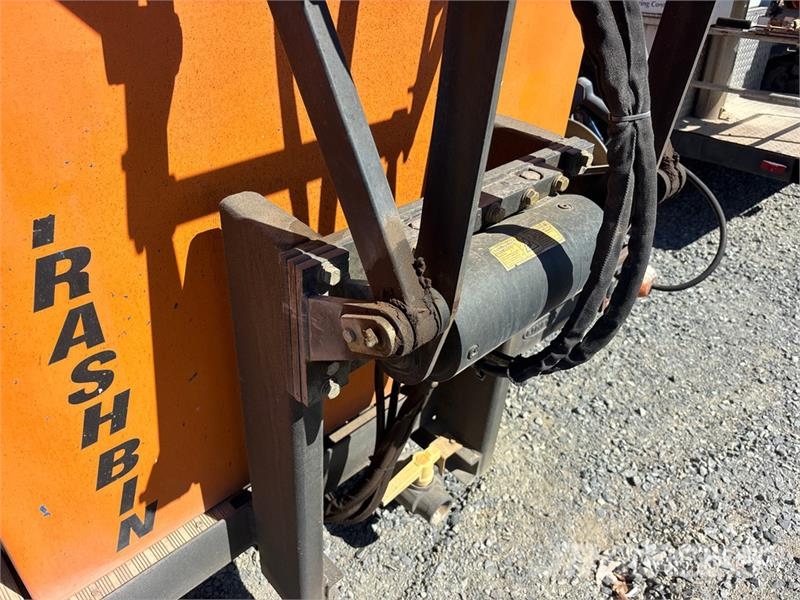 Advance Mechanical T/A Trash Bin Cleaning trailer Ostale prikolice