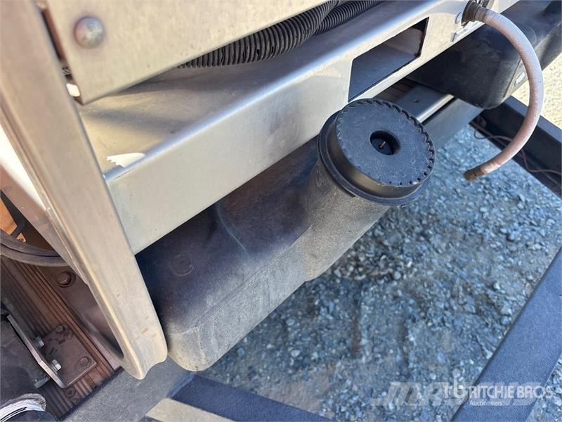 Advance Mechanical T/A Trash Bin Cleaning trailer Ostale prikolice