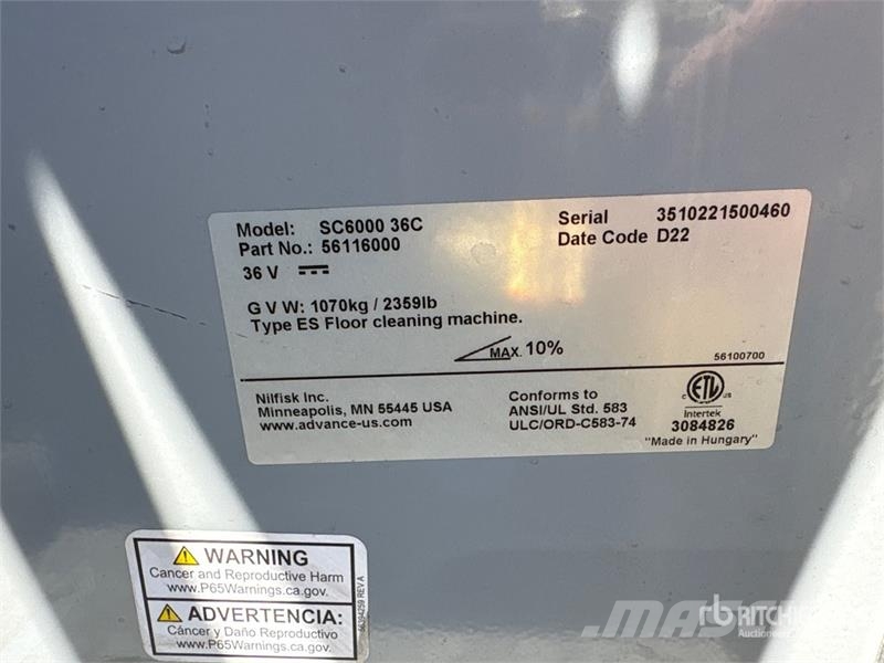 Advance SC6000 Ride-On Electric Floor Scrubber その他トレーラー
